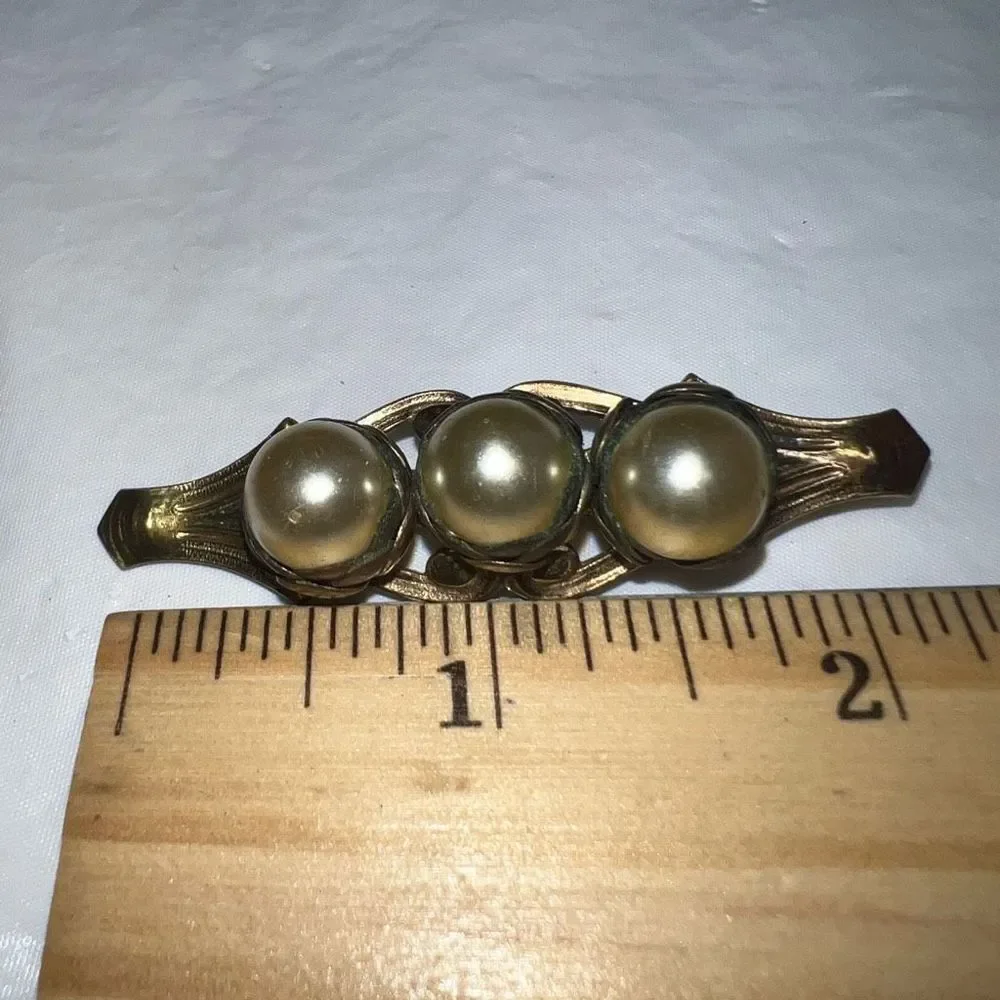 Paul‎ Sargent Originals Vintage Gold Tone And Faux Pearl Brooch